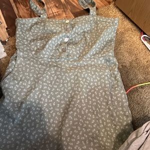 XL dress no stains good shape